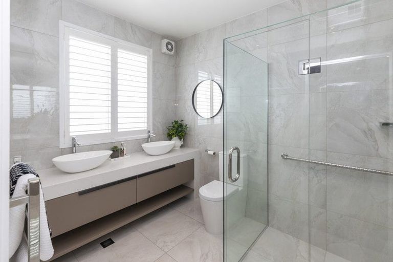Photo of property in 55 Merivale Lane, Merivale, Christchurch, 8014