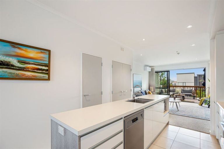 Photo of property in 4 Torea Tai Road, Hobsonville, Auckland, 0616