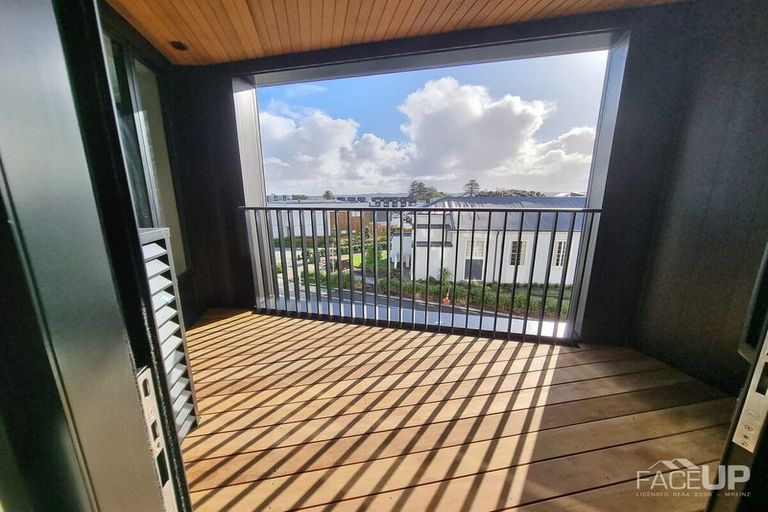 Photo of property in 307/2 Launch Road, Hobsonville, Auckland, 0616