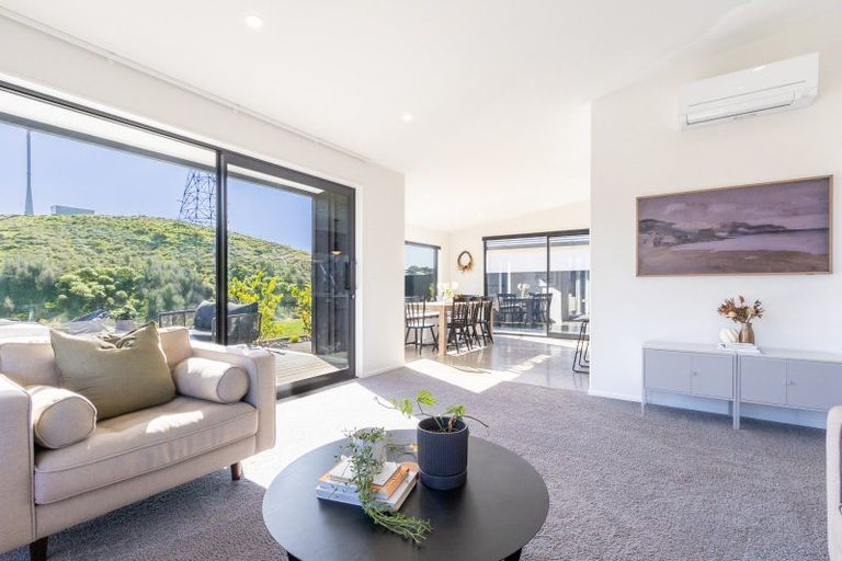 Photo of property in 9 Kaiwaru Place, Waikanae, 5036