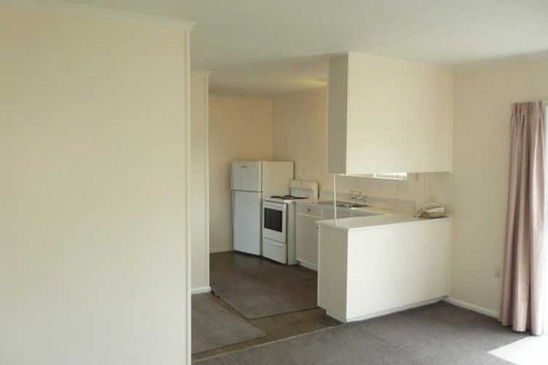 Photo of property in 2/8 Dover Street, St Albans, Christchurch, 8014