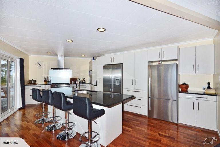 Photo of property in 2118 East Coast Road, Stillwater, Silverdale, 0993