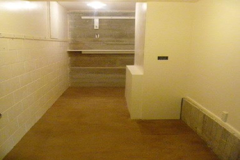 Photo of property in 25 Melrose Road, Island Bay, Wellington, 6023