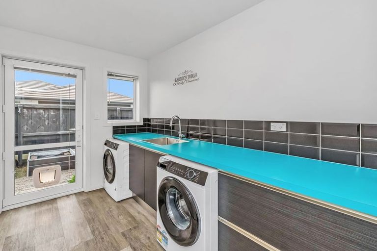 Photo of property in 2 Highworth Crescent, Rolleston, 7615