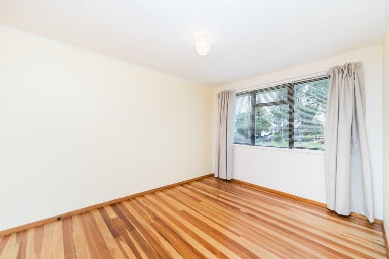 Photo of property in 64 Highbury Avenue, Highbury, Palmerston North, 4412