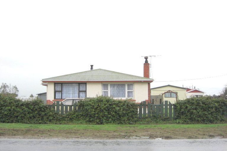 Photo of property in 82 Ferry Road, Edendale, 9825