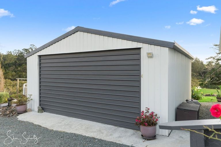 Photo of property in 86 Matakohe Wharf Road, Matakohe, 0593