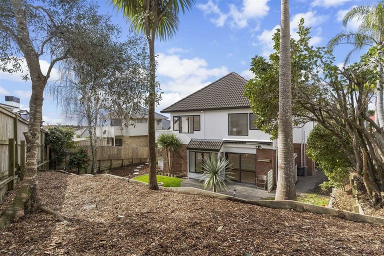 Photo of property in 48 Wiltshire Place, Somerville, Auckland, 2014