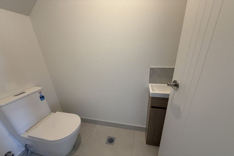 Photo of property in 51b Andrew Road, Howick, Auckland, 2010