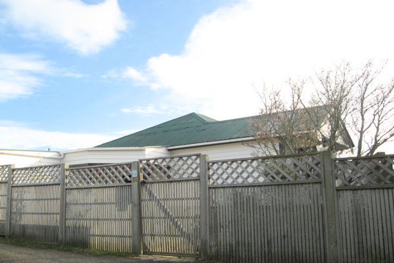 Photo of property in 24 Beaconsfield Road, Portobello, Dunedin, 9014