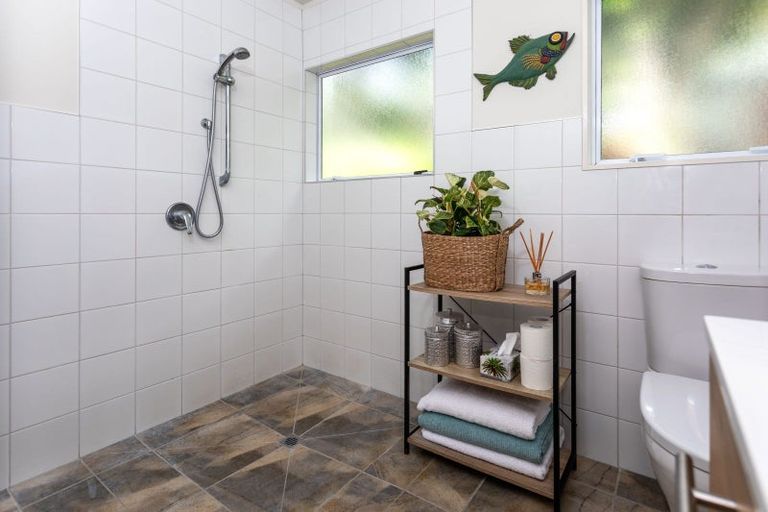 Photo of property in 19 Grange Road, Hahei, Whitianga, 3591