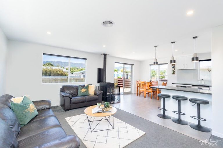 Photo of property in 119 California Drive, Totara Park, Upper Hutt, 5018