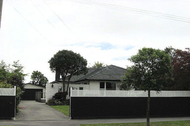 Photo of property in 8 Sandringham Place, Bryndwr, Christchurch, 8053