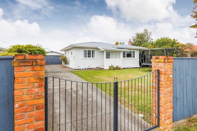 Photo of property in 65 East Street, Feilding, 4702