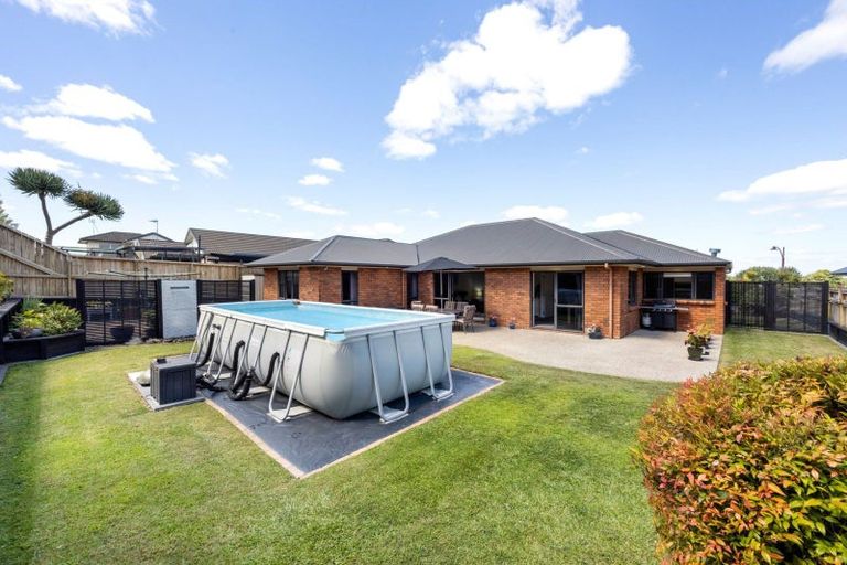 Photo of property in 15 Strathconnan Court, Rototuna, Hamilton, 3210