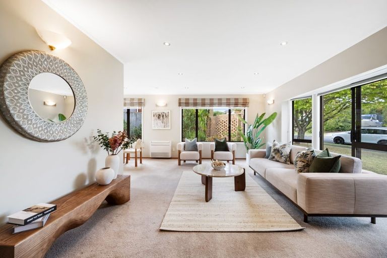 Photo of property in 19 Cornelian Crescent, Half Moon Bay, Auckland, 2012