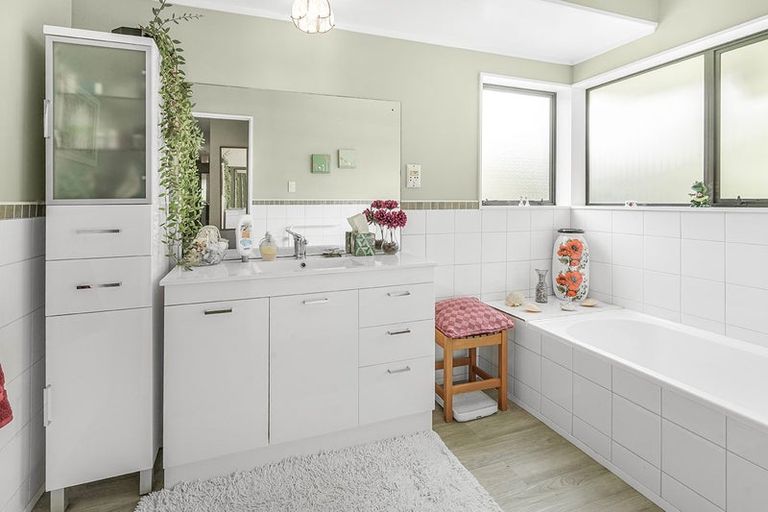 Photo of property in 687 Hakarimata Road, Huntly, 3771