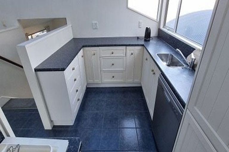 Photo of property in 3a Strawberry Lane, Fernhill, Queenstown, 9300