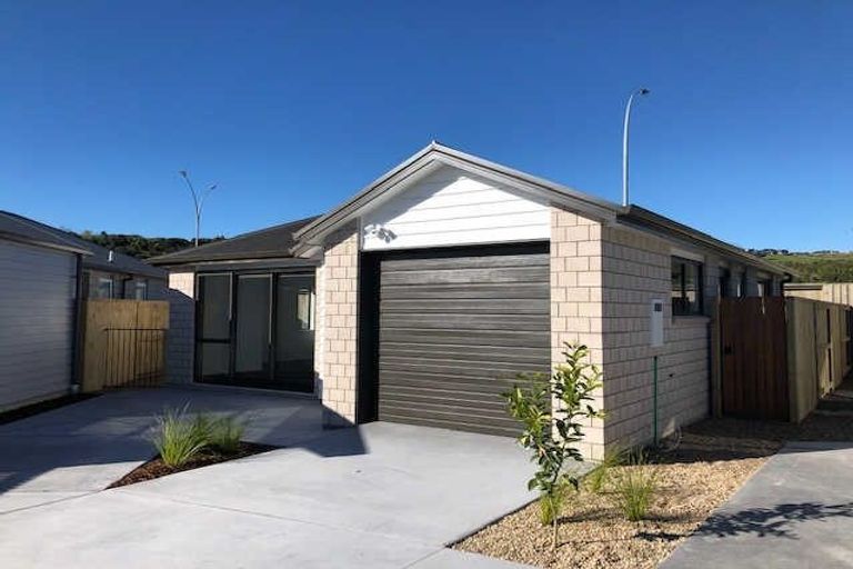 Photo of property in 22 Foley Grove, Pyes Pa, Tauranga, 3110