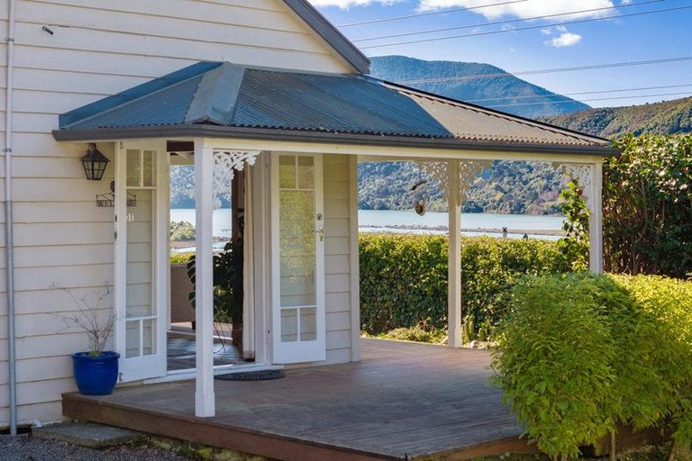 Photo of property in 13e Main Rd Havelock, Havelock, 7100