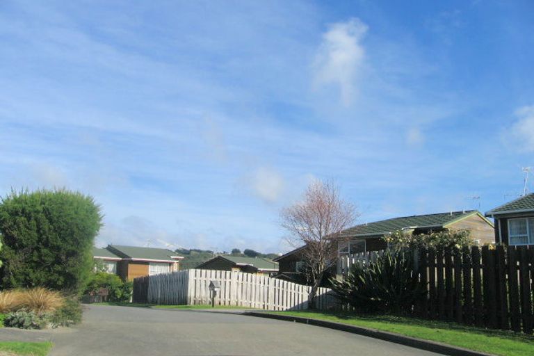 Photo of property in 2/2 The Top Gallant, Whitby, Porirua, 5024