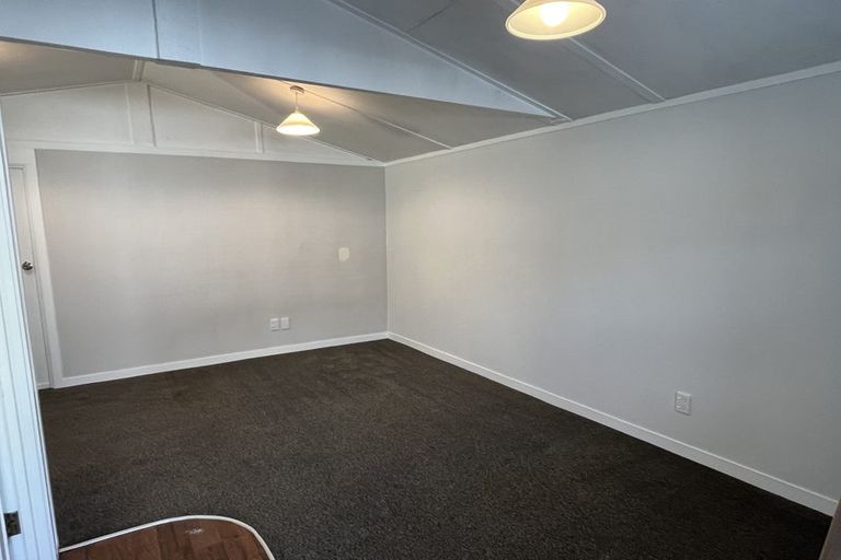 Photo of property in 38 Long Melford Road, Awapuni, Palmerston North, 4412