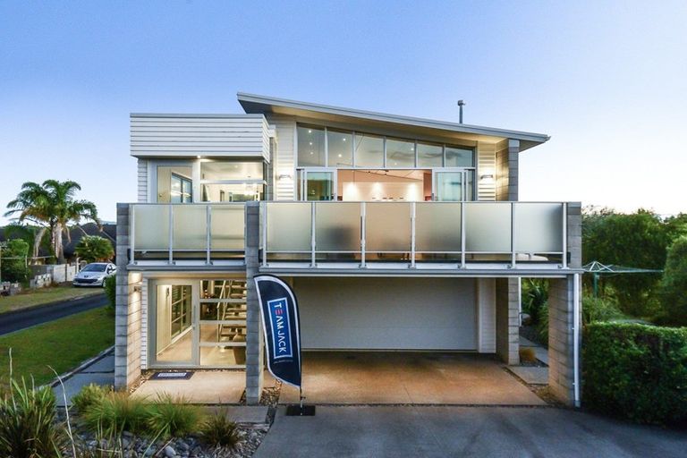 Photo of property in 14 Gilbert Court, Rototuna, Hamilton, 3210