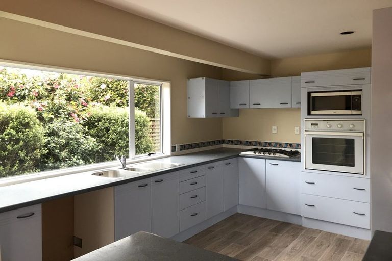 Photo of property in 218 Major Hornbrook Road, Mount Pleasant, Christchurch, 8081