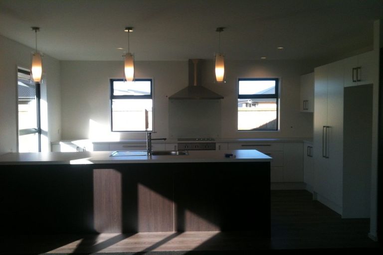 Photo of property in 55 Sequoia Way, Rangiora, 7400