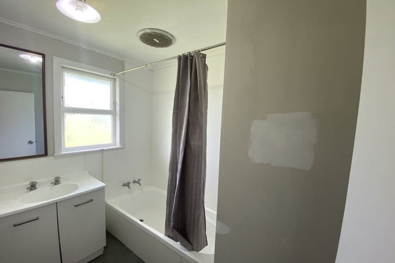 Photo of property in 9 Malmo Place, Manurewa, Auckland, 2102