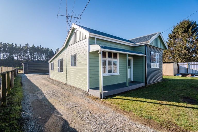Photo of property in 24 Queen Street, Pareora, 7912