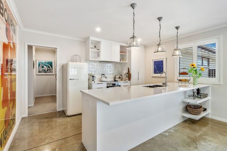 Photo of property in 18 Fantail Way, Mangawhai, 0505