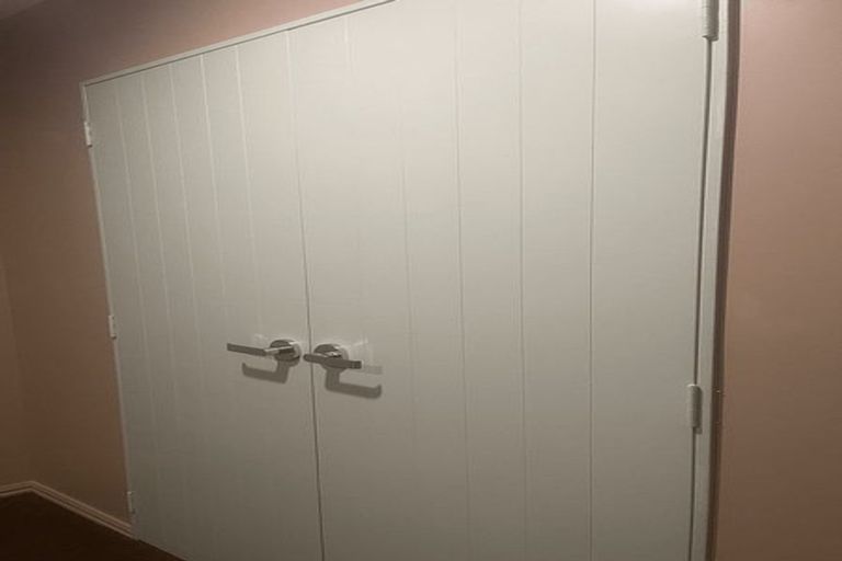 Photo of property in 16 Rogers Road, Manurewa, Auckland, 2102