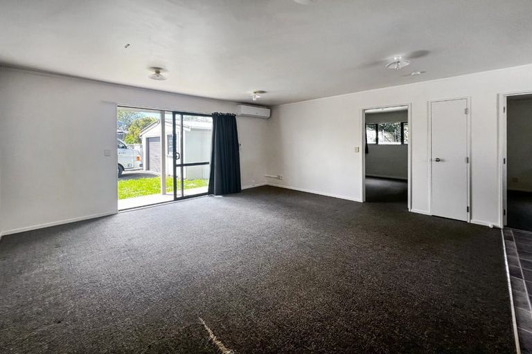 Photo of property in 3 Moore Street, West End, Palmerston North, 4412