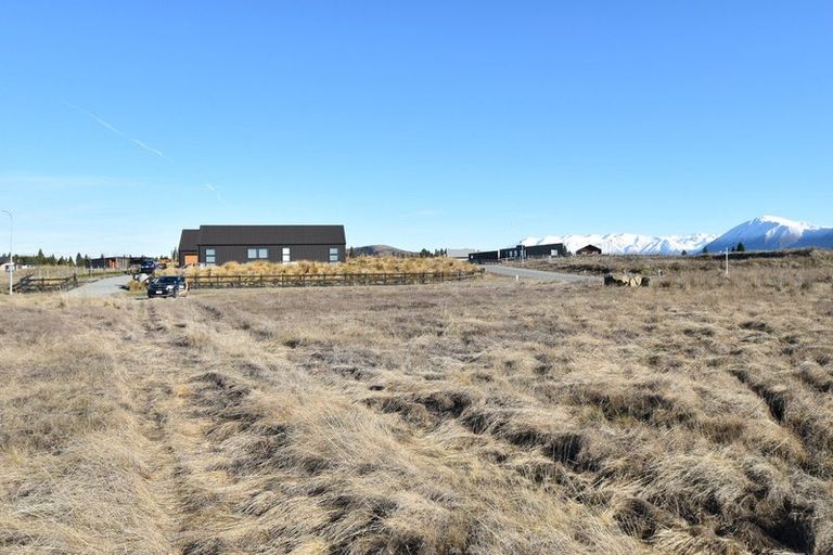 Photo of property in 10 Tussock Crescent, Twizel, 7901