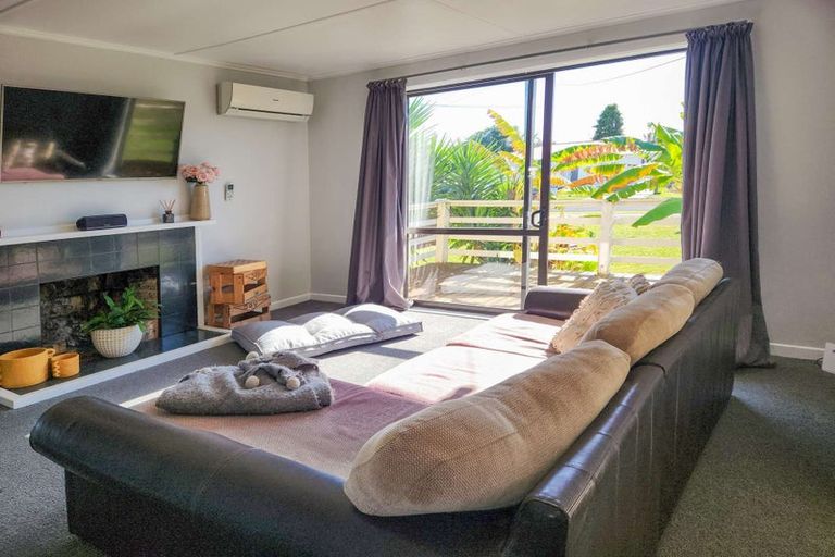 Photo of property in 16 Tolerton Avenue, Elgin, Gisborne, 4010