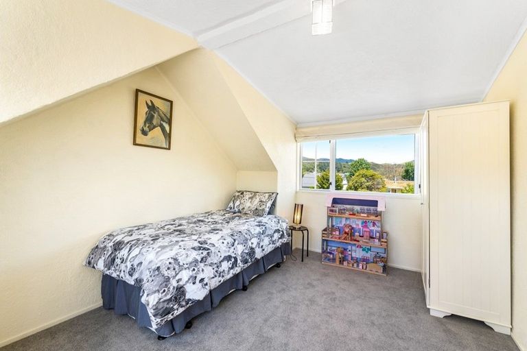 Photo of property in 9 Oak Street, Ebdentown, Upper Hutt, 5018