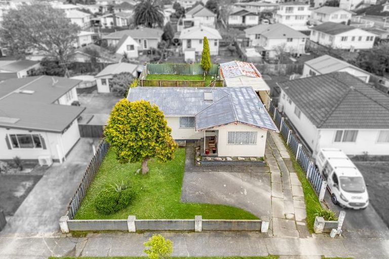 Photo of property in 271 Wellington Road, Wainuiomata, Lower Hutt, 5014