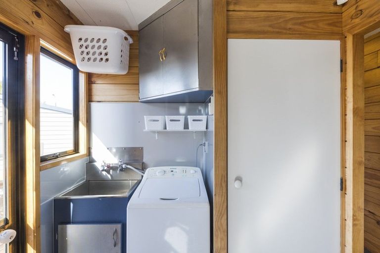 Photo of property in 10 Tiller Close, Kelvin Grove, Palmerston North, 4414