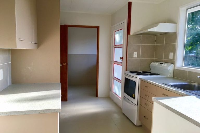 Photo of property in 19 Glennandrew Drive, Half Moon Bay, Auckland, 2012