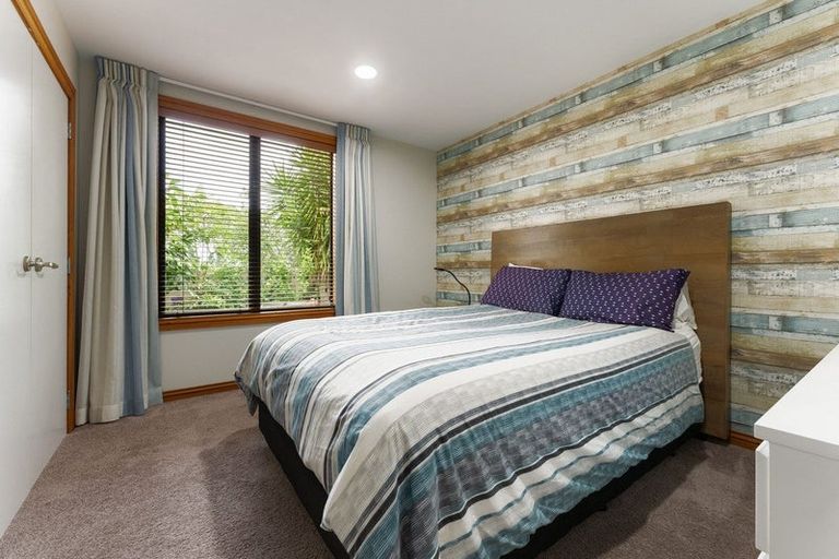 Photo of property in 2 La Cumbre Close, Bethlehem, Tauranga, 3110