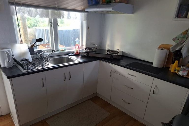 Photo of property in 2 Zion Road, Birkenhead, Auckland, 0626