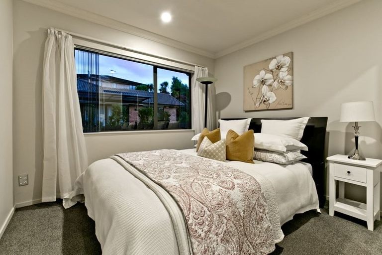 Photo of property in 36 Sapperton Drive, Henderson, Auckland, 0612