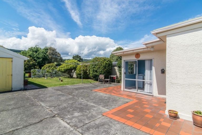 Photo of property in 13 Dell Road, Raumati South, Paraparaumu, 5032