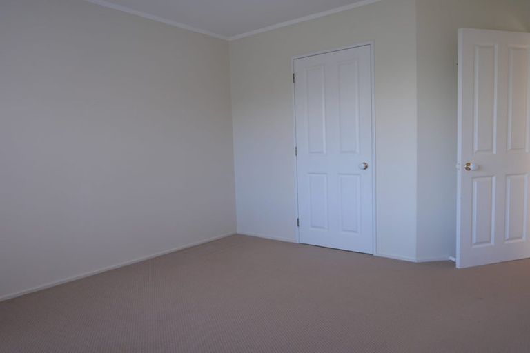 Photo of property in 69 Guildford Drive, Paraparaumu, 5032