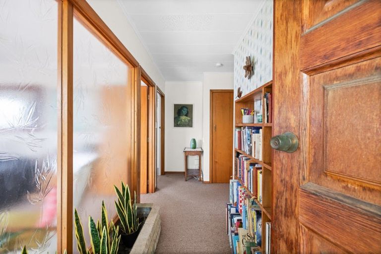 Photo of property in 153 Riverbend Road, Onekawa, Napier, 4110