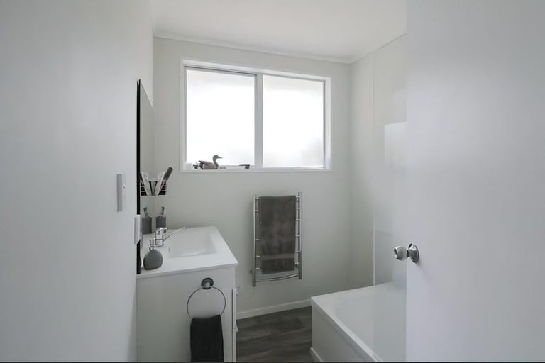 Photo of property in 1/11 Lowry Crescent, Stokes Valley, Lower Hutt, 5019