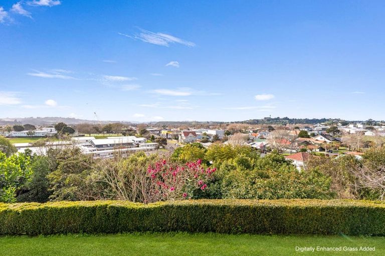 Photo of property in 44 College Street, College Estate, Whanganui, 4500