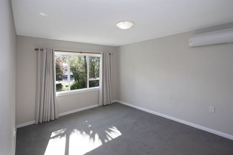 Photo of property in 264 Opawa Road, Hillsborough, Christchurch, 8022