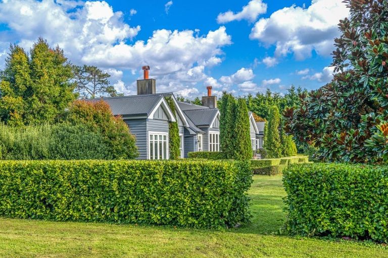 Photo of property in Raumai Road, Bulls, 4894